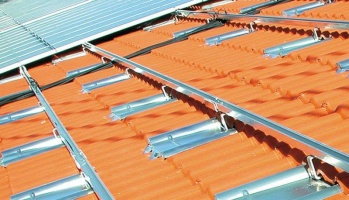     Die Metalldachplatte f&uuml;r PV und Solar...