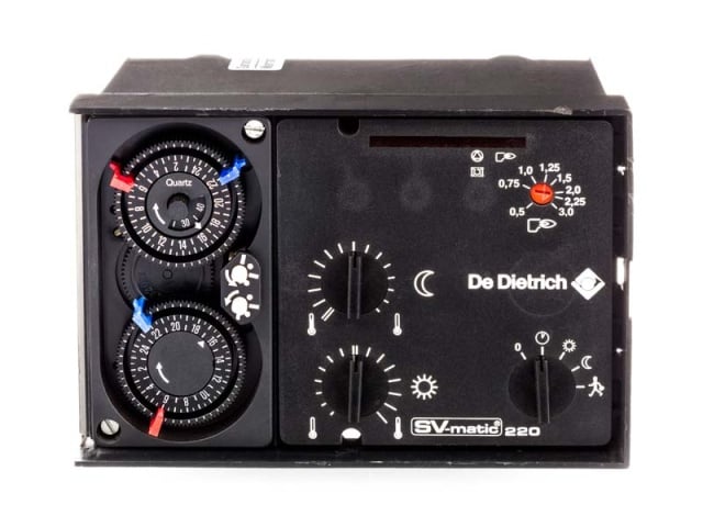 De Dietrich SV-matic 220 con reloj analógico de 2K