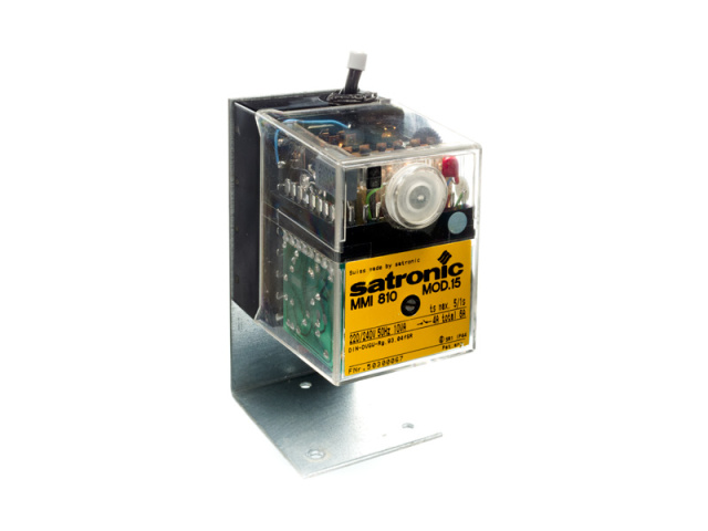 Satronic MMI810 MOD.15 Unidad de control automßtico del quemador