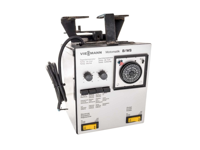 Viessmann 7013481 Motomatik B/WS con reloj analógico con control síncrono